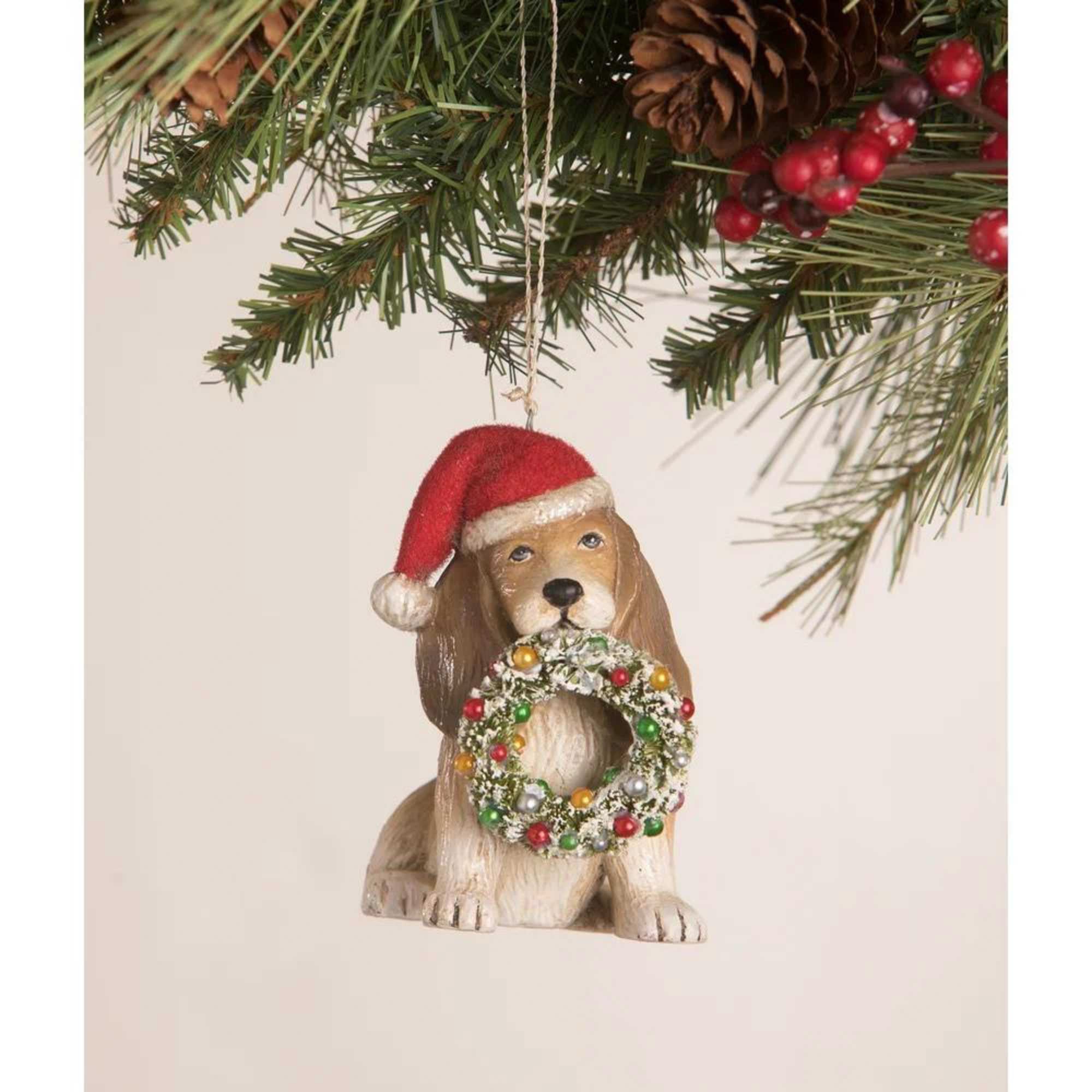 57783 Puppy With Wreath Ornament TJ0184